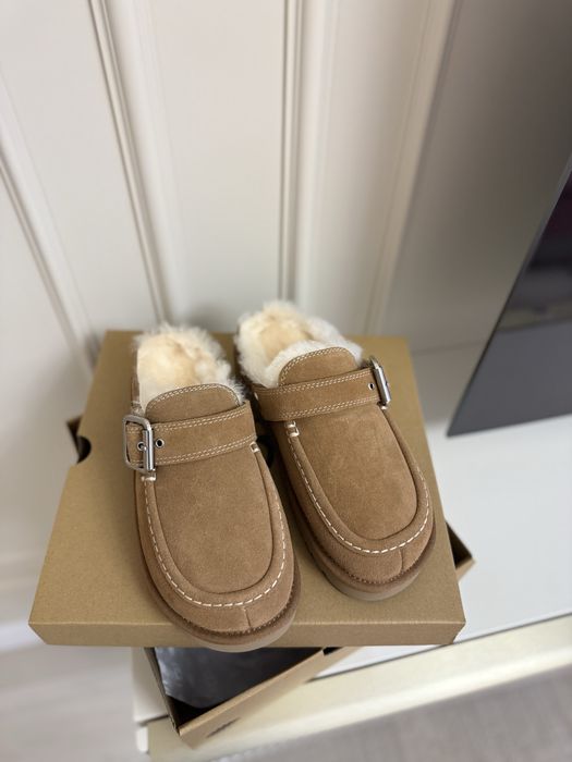 UGG Goldenstar Evelina