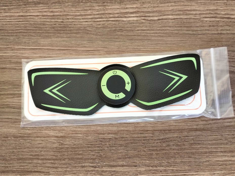 Aparat de masaj Electrostimulare Musculara si Tonifiere EMS , NOU