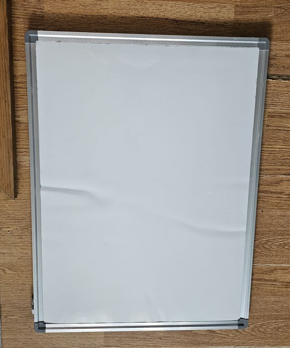 Два бр. картини, принт върху шперплат, рамки с снимки