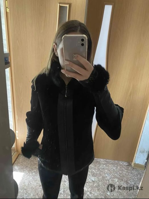 Замшевая куртка