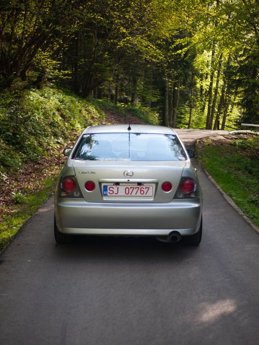 1999 Lexus is200 manual