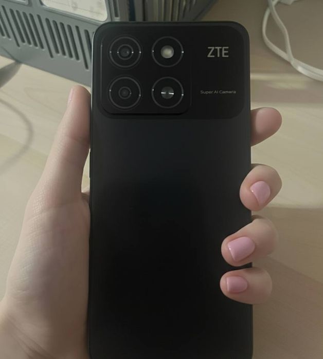 Продам телефон ZTE