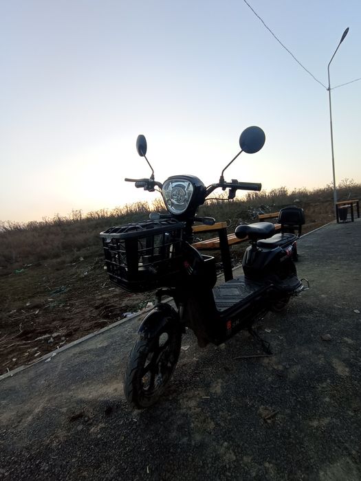 Продам скутер СК 8