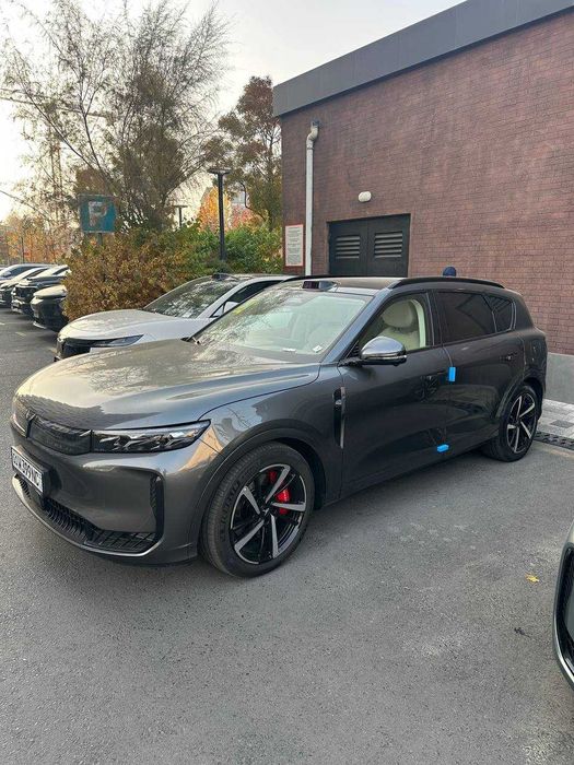 Voyah Free Plus 2026 restailing