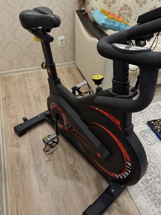Велотренажер/спин байк,возможен торг