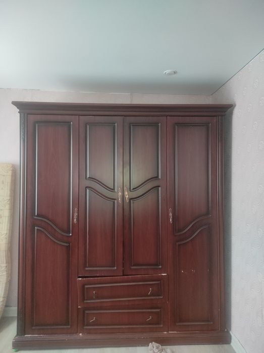 Шкаф для вещей..