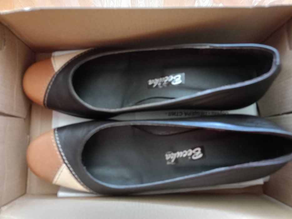 Продавам чисто нови обувки