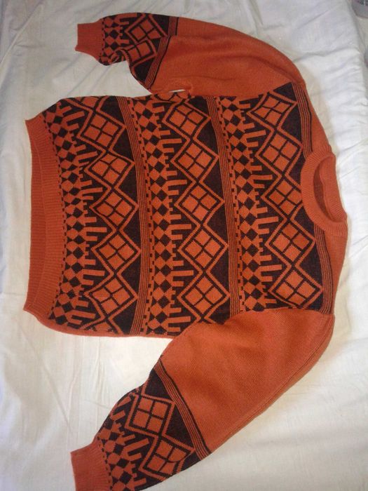 Дамски топъл пуловер