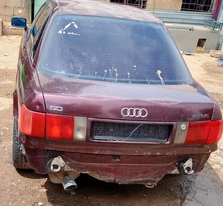 Ауди 80 Ауди 80.