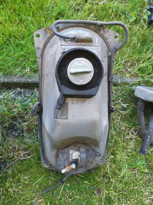 Dezmembrez Honda Forza 250