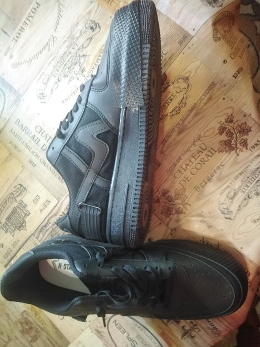 Нови мъжки маратонки