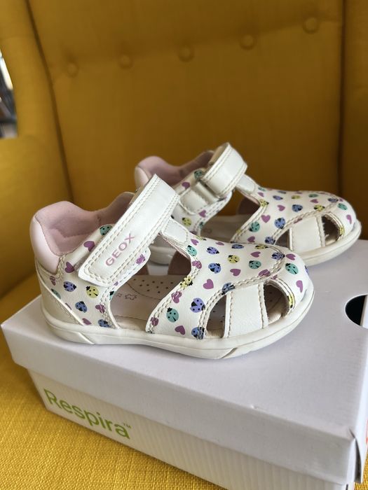 Като нови! Кожени сандали Geox 22 номер