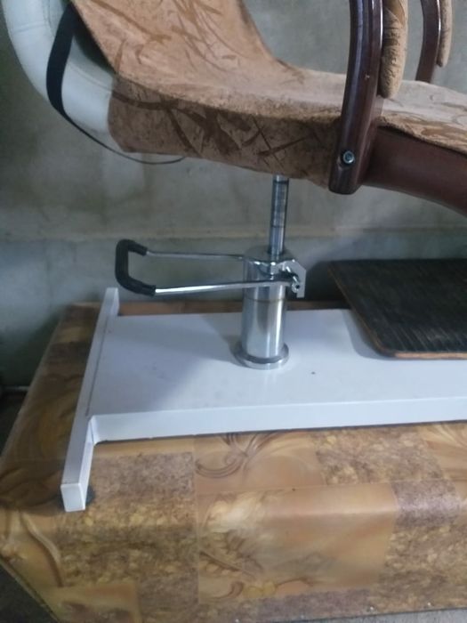 Продам педикюрное кресло