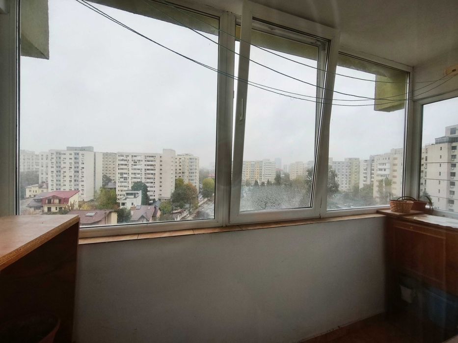 Apartament 3 camere, semidecomandat, zona Piata Iancului