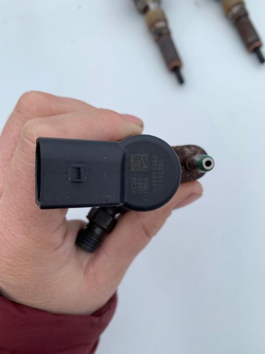 Injectoare (injector) 1,6 citroen Ford,Mazda TDCI.E5 cod  50274V05