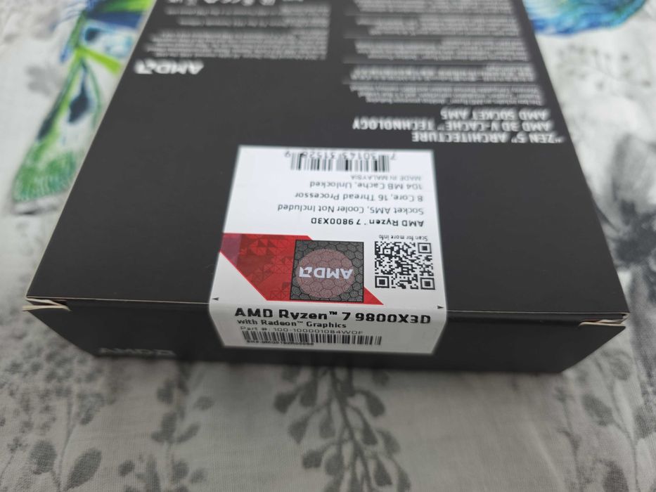 AMD Ryzen 7 9800X3D BOX Sigilat