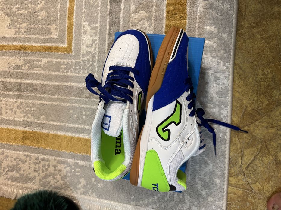 Продается футзалки