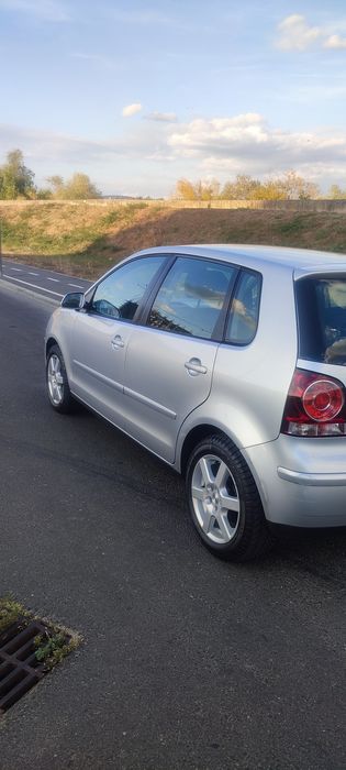 Volkswagen Polo 2007 diesel, 2.372 € — imagine 5