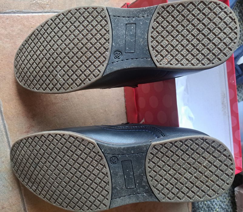 Черни обувки за момче