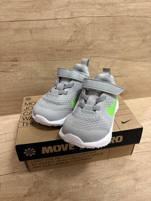Nike Revolution 6