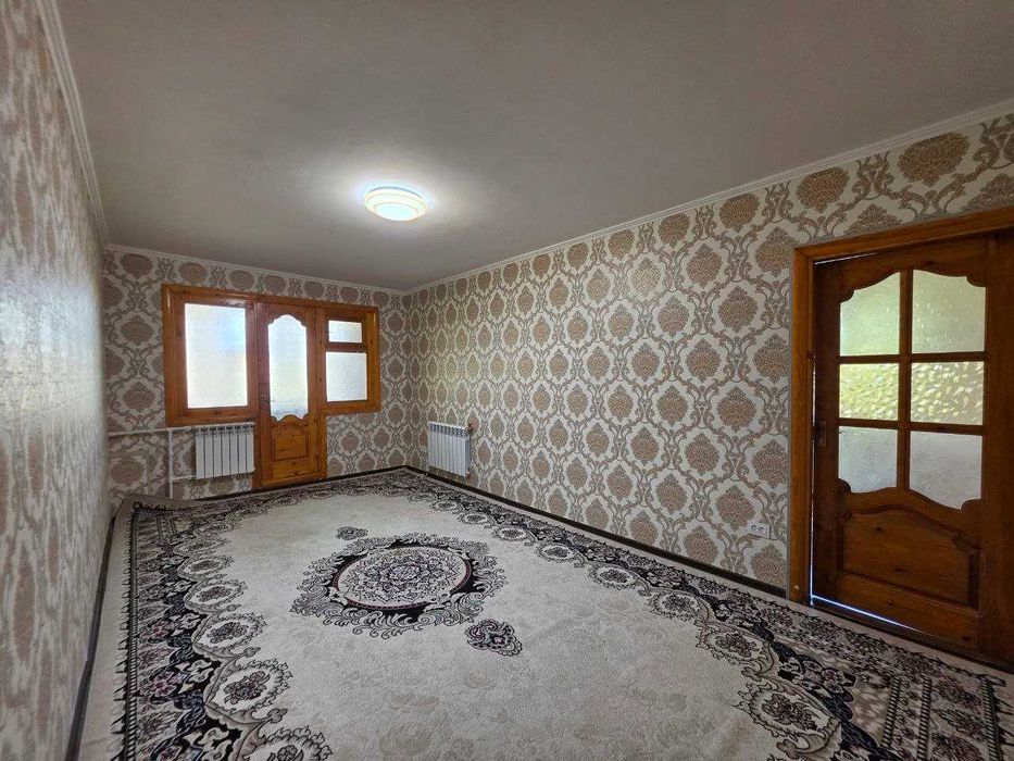 Продаётся 2-комнатная квартира переделено 3х на 4-этаж Микрорайон Арка