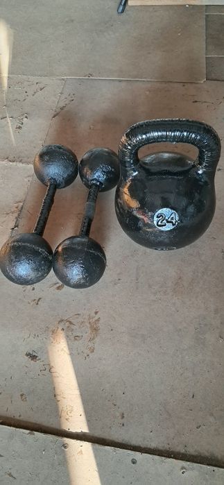 Продам гантели по 10 кг самодельные