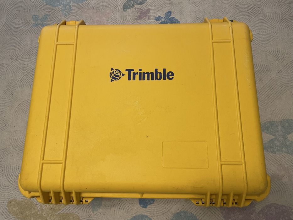 GPS GNSS RTK Trimble R4 V2