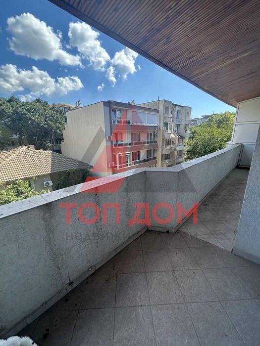 Дава се под наем Тристаен апартамент в Варна, Червен площад - 150 кв.м за 612 € - Снимка #7