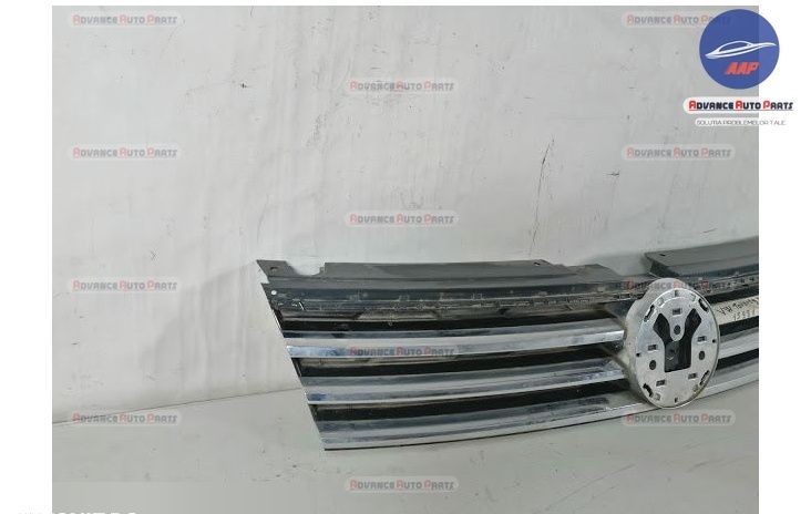 Радиаторна решетка Р Лайн оригинална Фолксваген / Volkswagen Touareg в