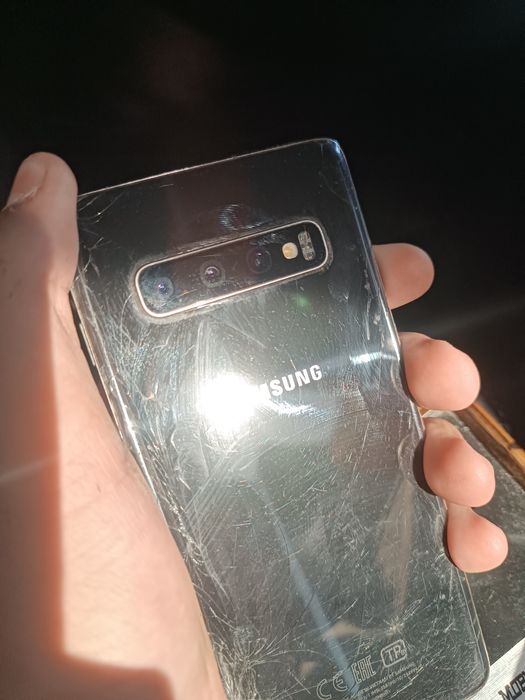 Самсунг с 10 глобал