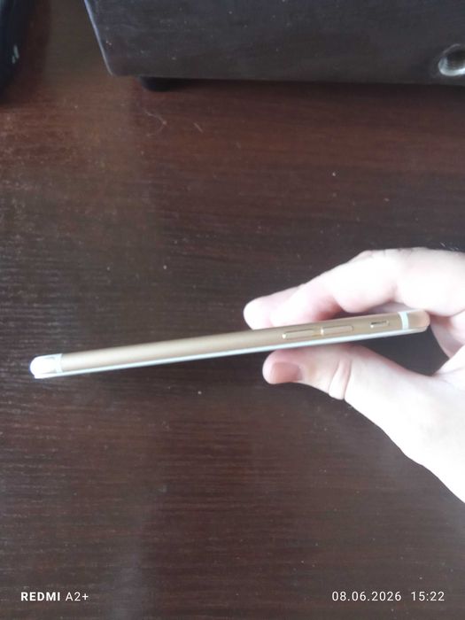 Продам айфон 6 s
