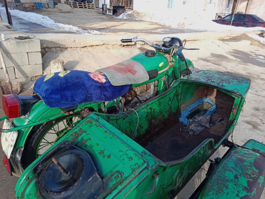 Прадам мотоцикл Урал 200000