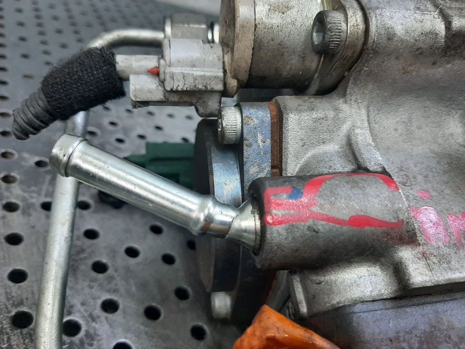 Pompa inalta pentru piese 1.7 cdti z17dtr opel astra h meriva a 8-98103028-1 hu294000-050