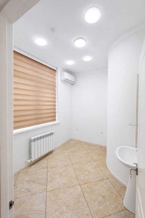 120м2 Первая линия Офис | Бьюти сфера | Косметология | Студия