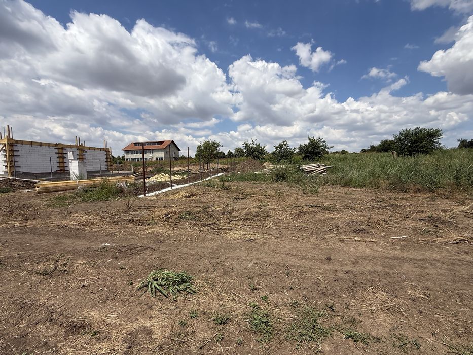 Teren intravilan construibil PUZ aprobat strada complexului