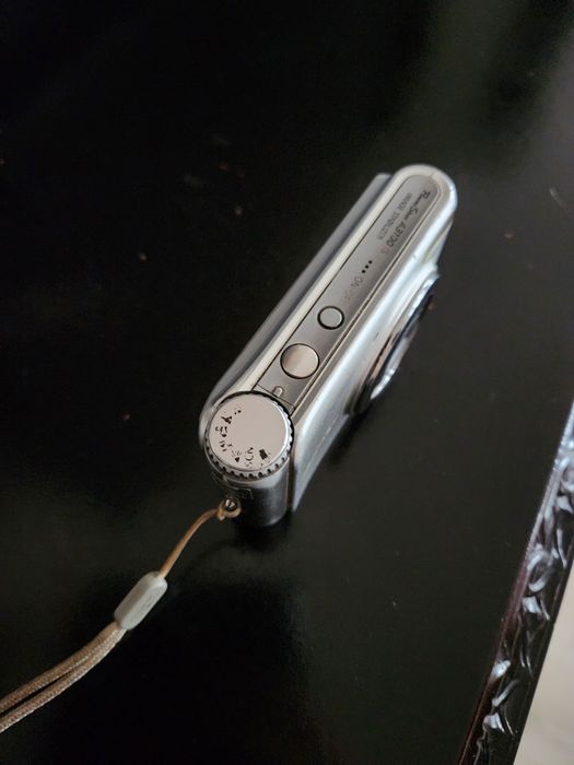 Aparat foto video CANON powershot A3100 IS,funcțional.