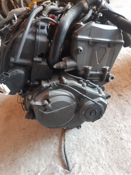 Двигатели за Мотори Хонда:Трансалп, Ф3,VTX 1300,Хорнет 07г.ВФР.XL250