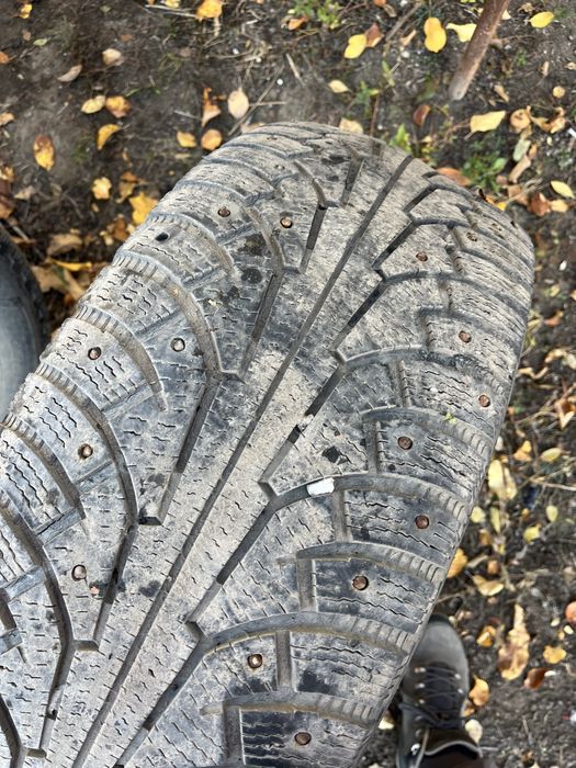 Продам шины 270/60 R18