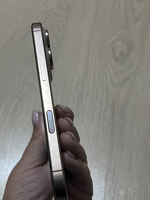 Iphone 16 pro Desert 256 гб