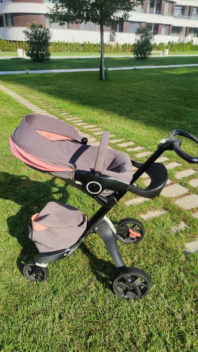 Stokke Xplory V5 Coral Limited edition
