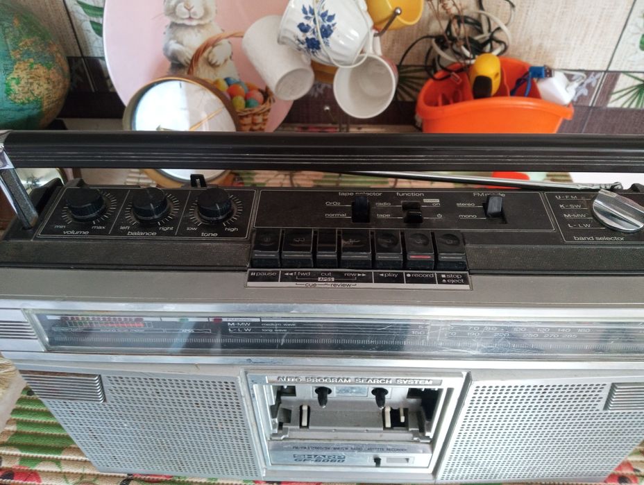 Radiocasetofon sharp gf 6060