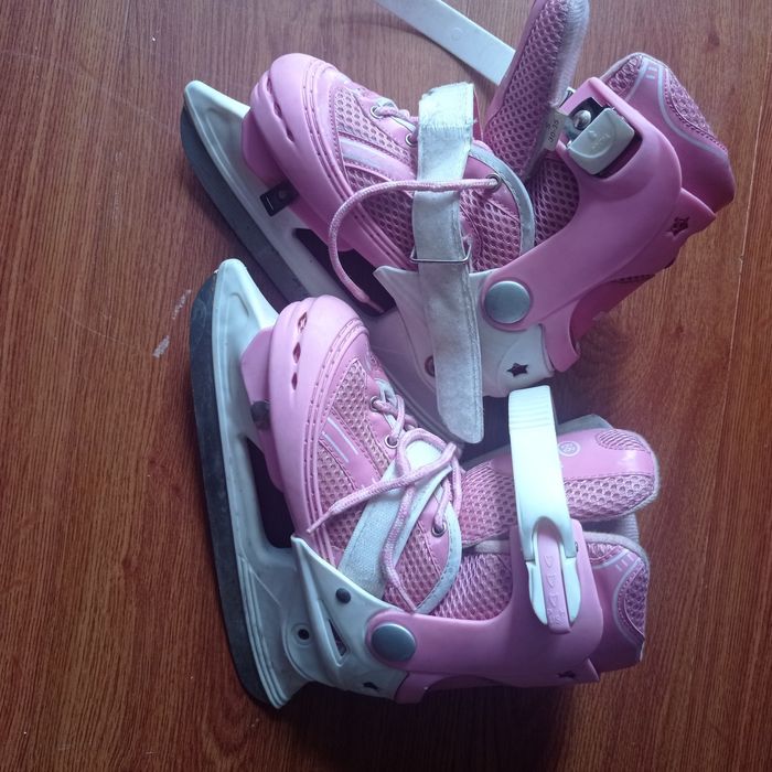 Продам детские коньки