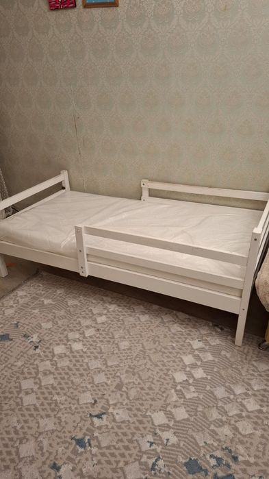 Продам 2 детские кровати