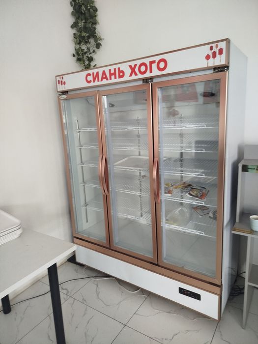 Холодильник почти новый