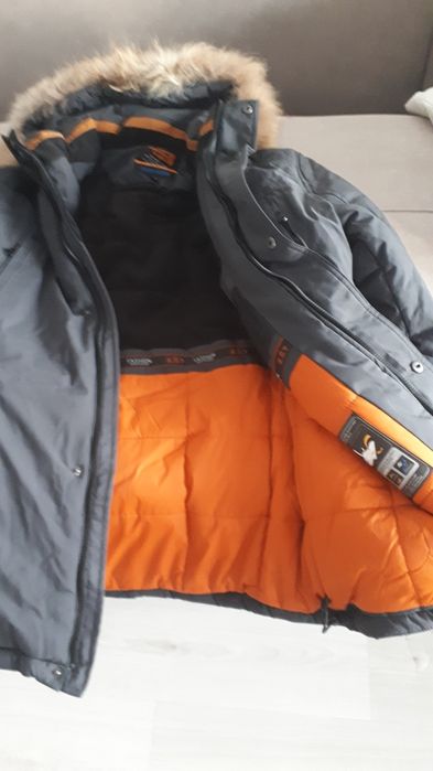 Продам новую куртку