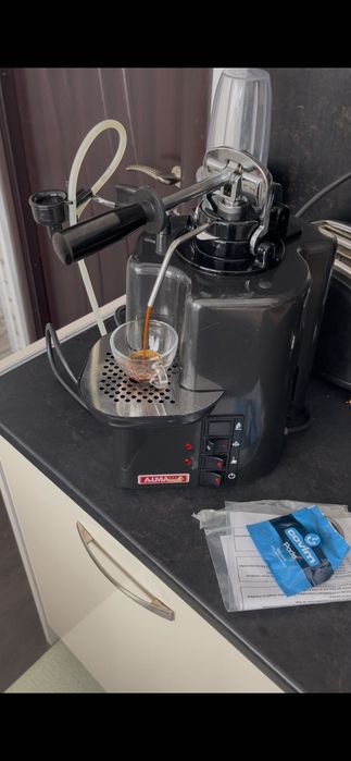 Кафемашина с хартиени дози и капучинатор Alma hi tech ITALY