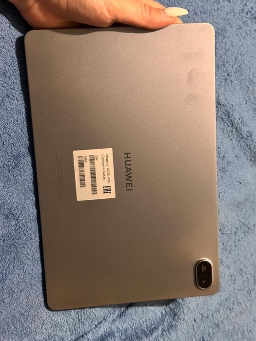 Планшет HUAWEI Модель: AGS6-W09
