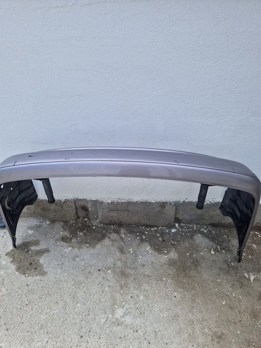 Броня за бмв е39 задна със партроници стопове километраж