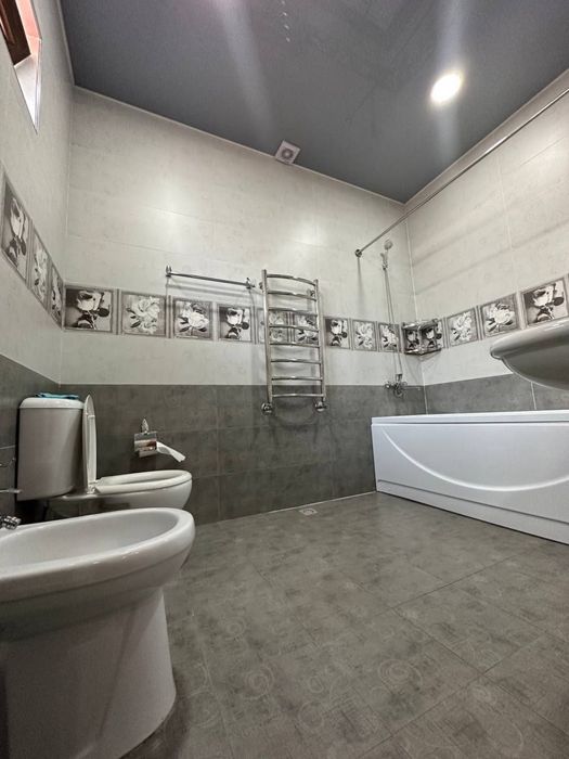 Аренда Яккасарайский р-н шикарный большой дом