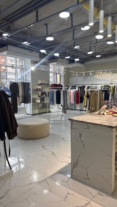 Сдается помещение под магазин одежды